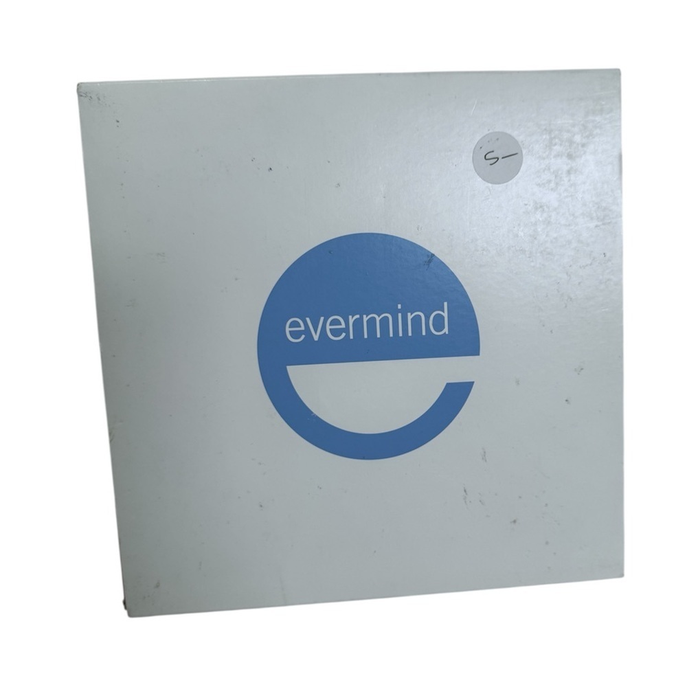 Evermind White Smart Plug Trio - Picture 2 of 7